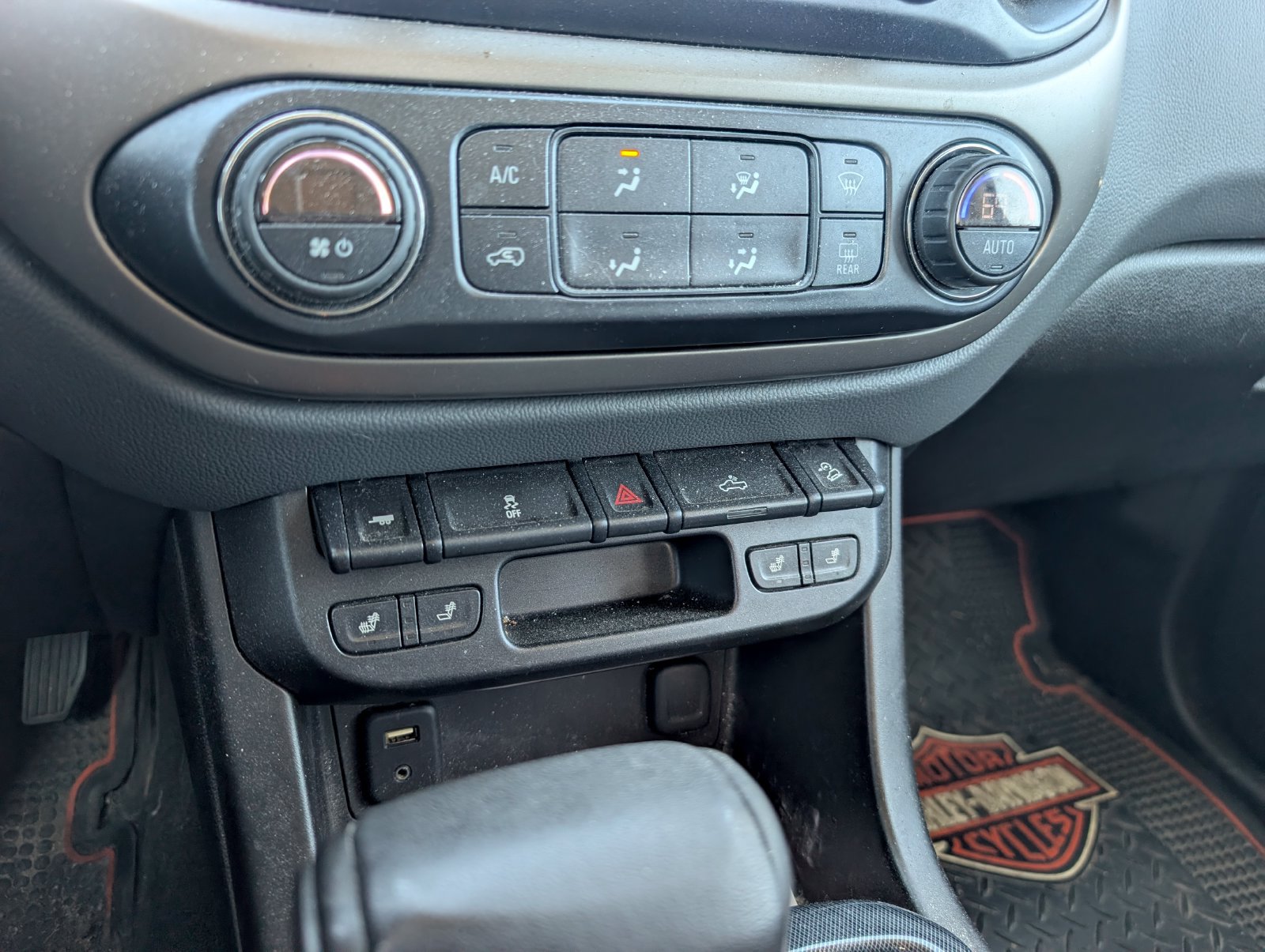 Used 2016 Chevrolet Colorado Z71 AWD/4WD image 20