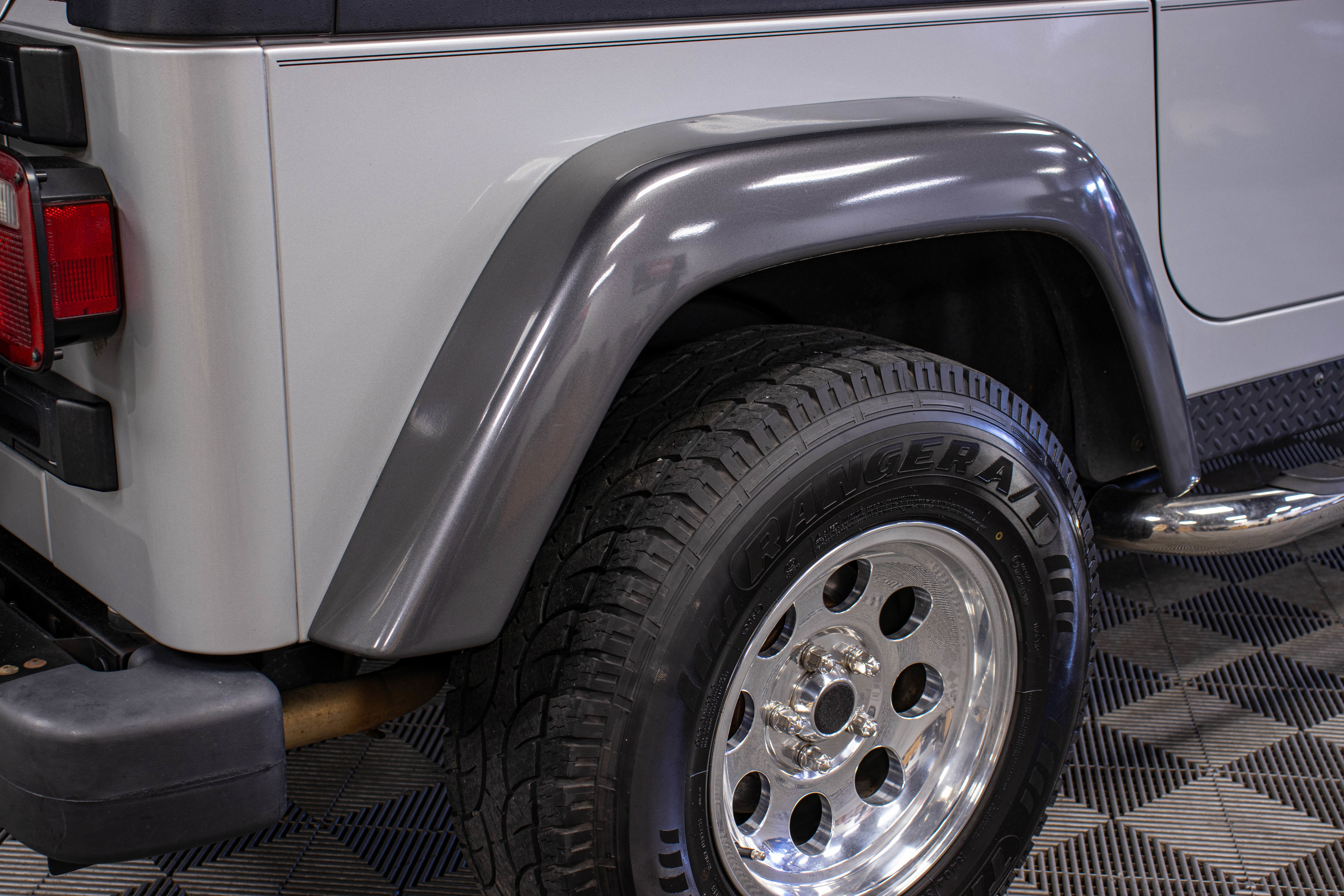Used 2004 Jeep Wrangler X w/ Convenience Group AWD/4WD image 14