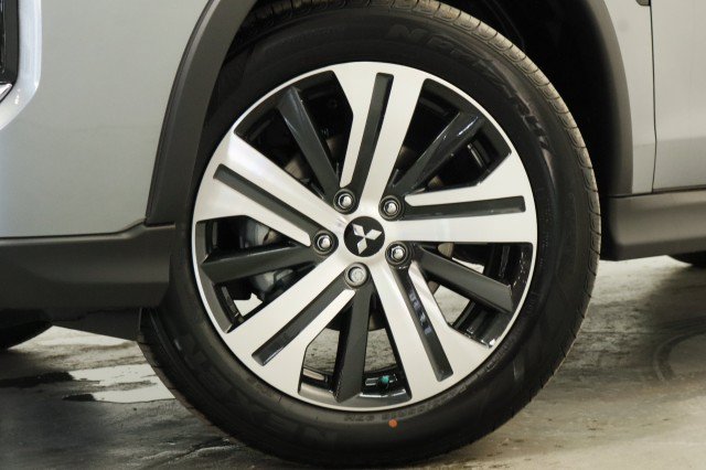 New 2026 Mitsubishi Outlander Sport ES AWD/4WD image 3