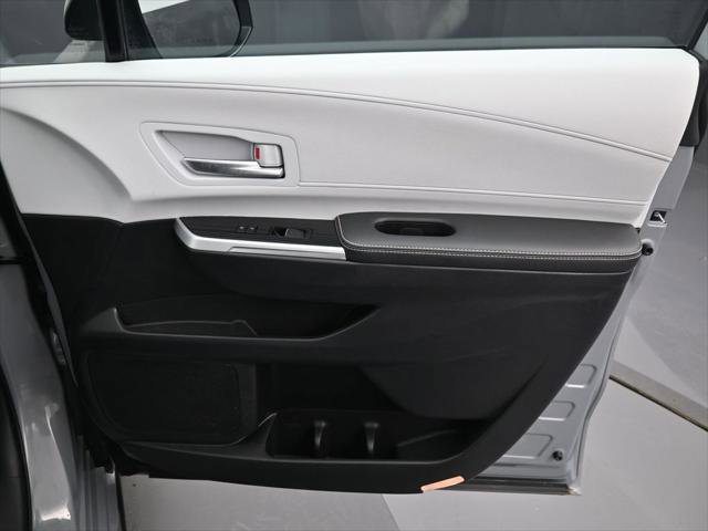 Certified 2025 Toyota Sienna XSE w/ XSE Plus Package AWD/4WD image 39
