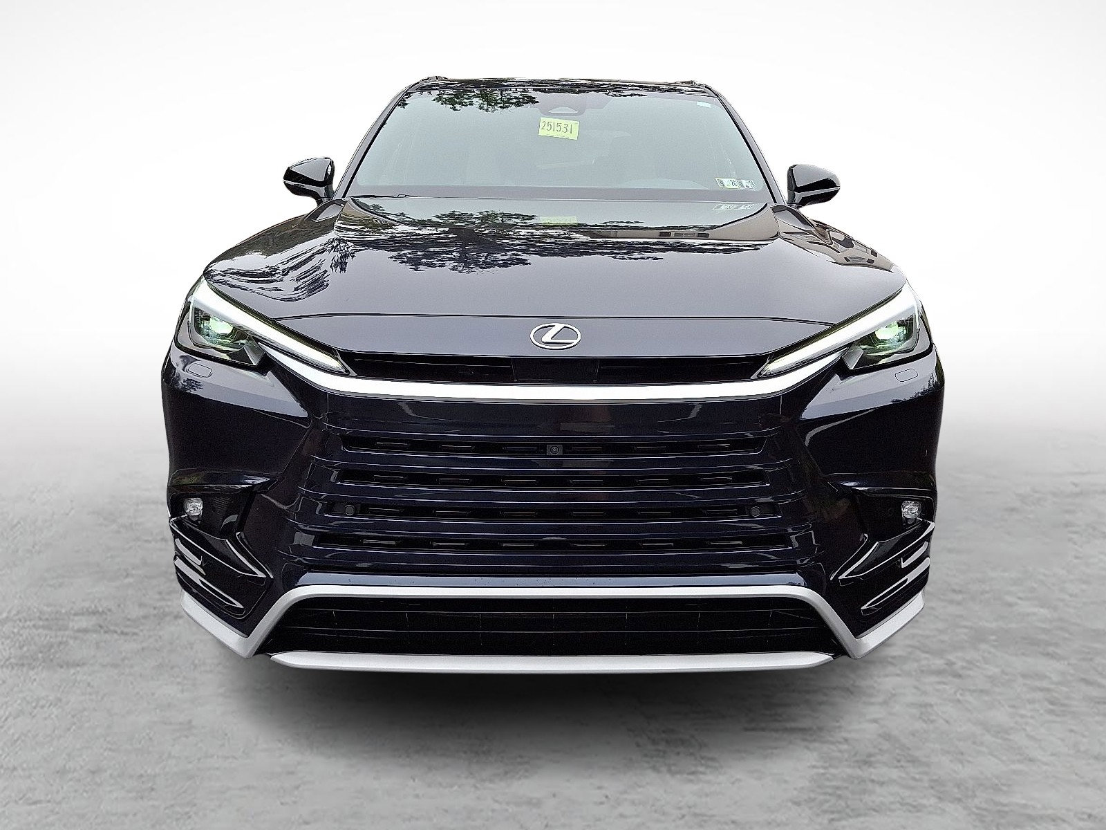 New 2025 Lexus TX 500h AWD image 2