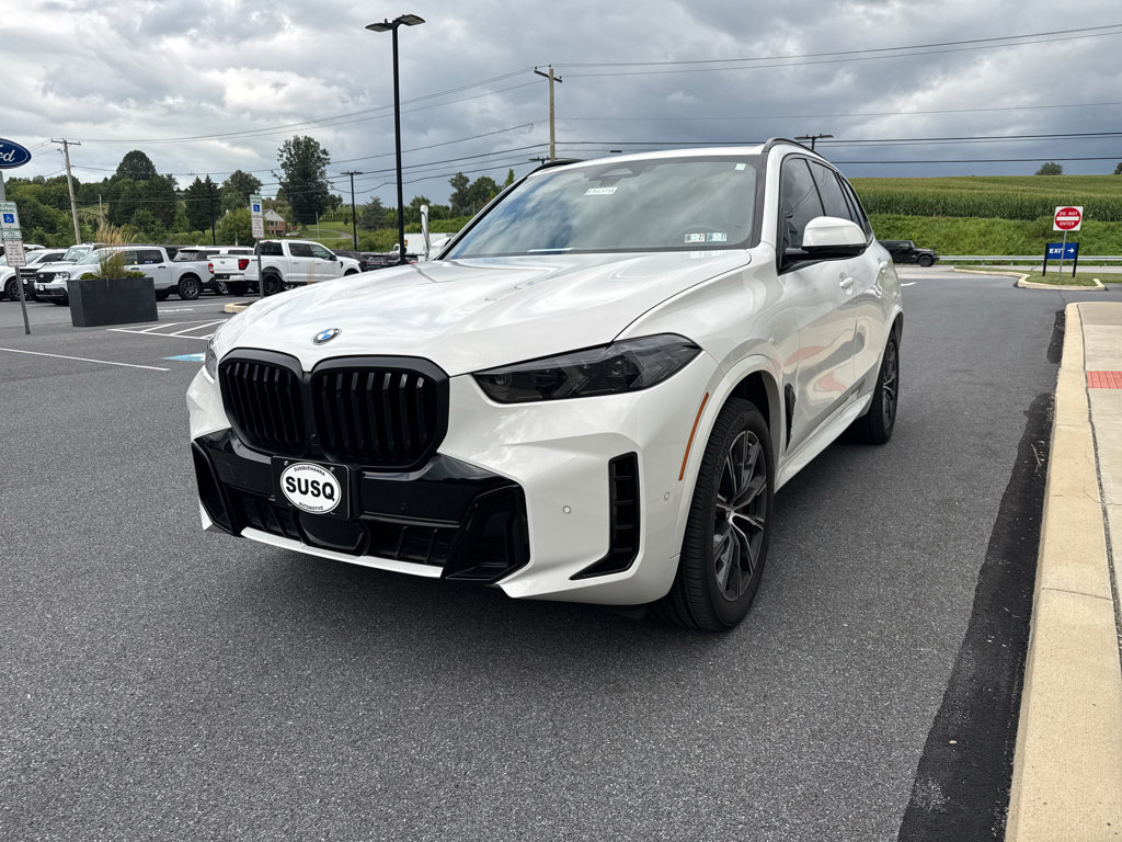 Used 2026 BMW X5 xDrive40i w/ M Sport Package AWD/4WD image 17