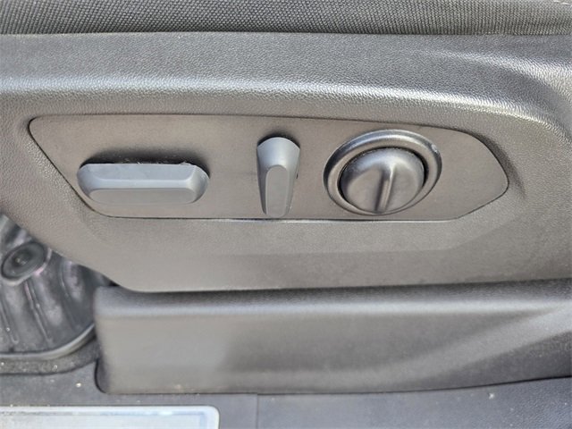 Used 2022 Chevrolet Silverado 1500 LT image 10