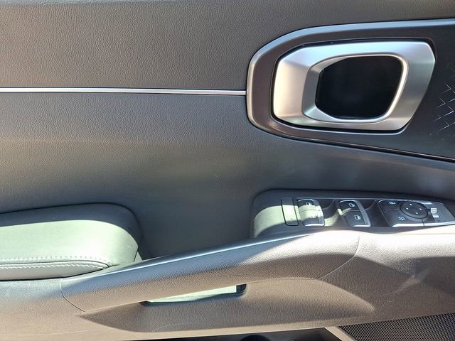 Certified 2023 Kia Sorento S FWD image 14