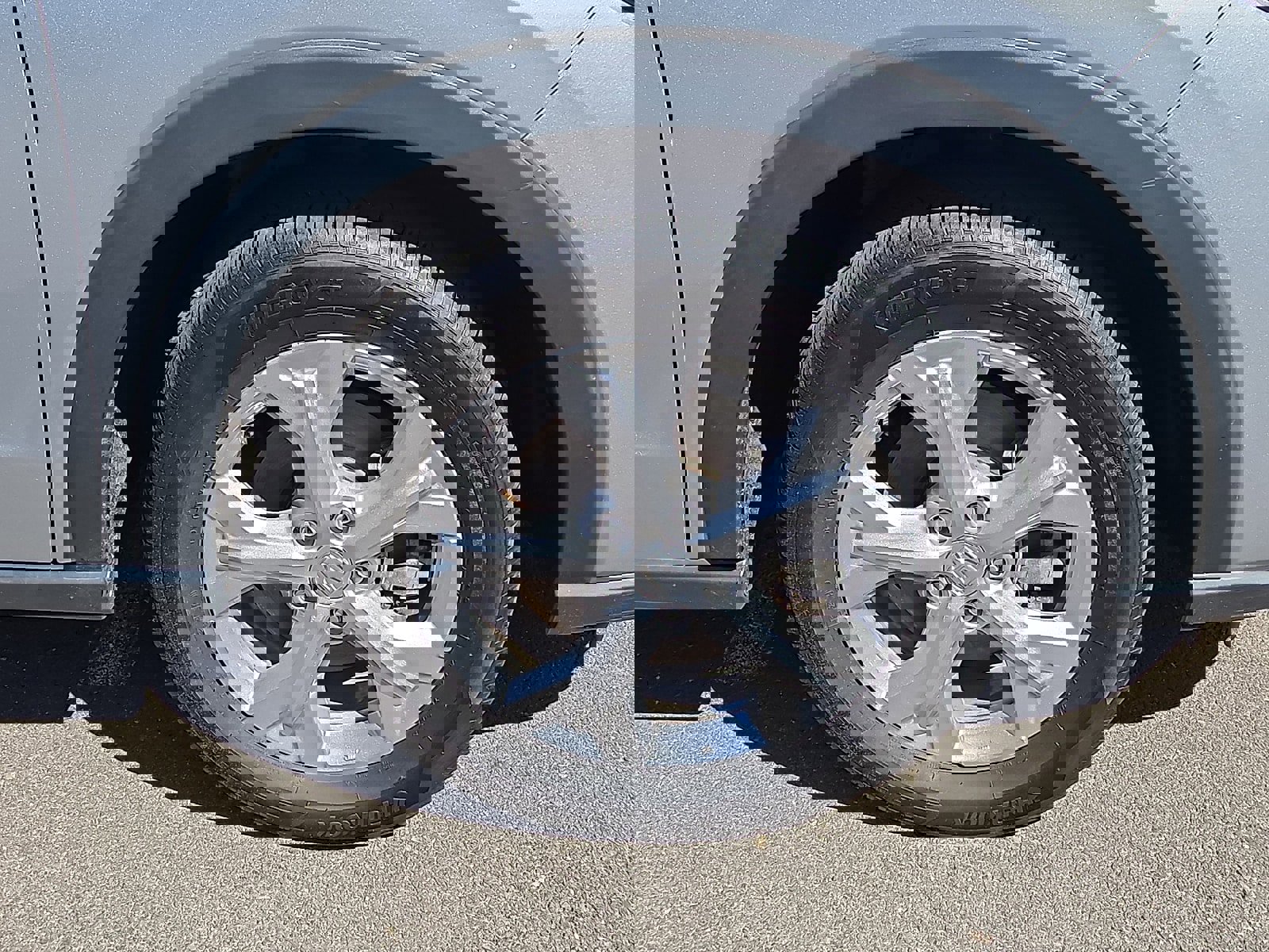 Used 2023 Honda HR-V LX image 8