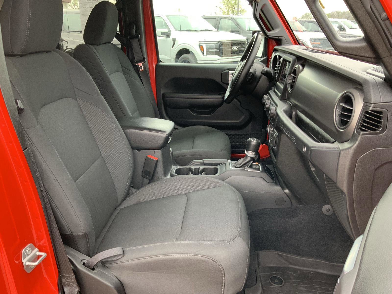 Used 2022 Jeep Wrangler Unlimited Sport AWD/4WD image 56