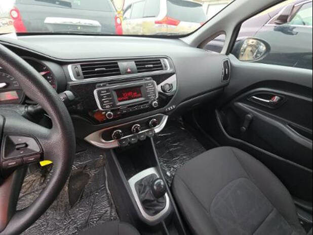 Used 2017 Kia Rio LX image 6