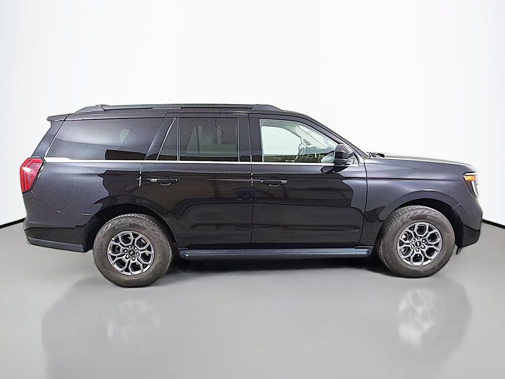 Used 2025 Ford Expedition Active AWD/4WD image 15