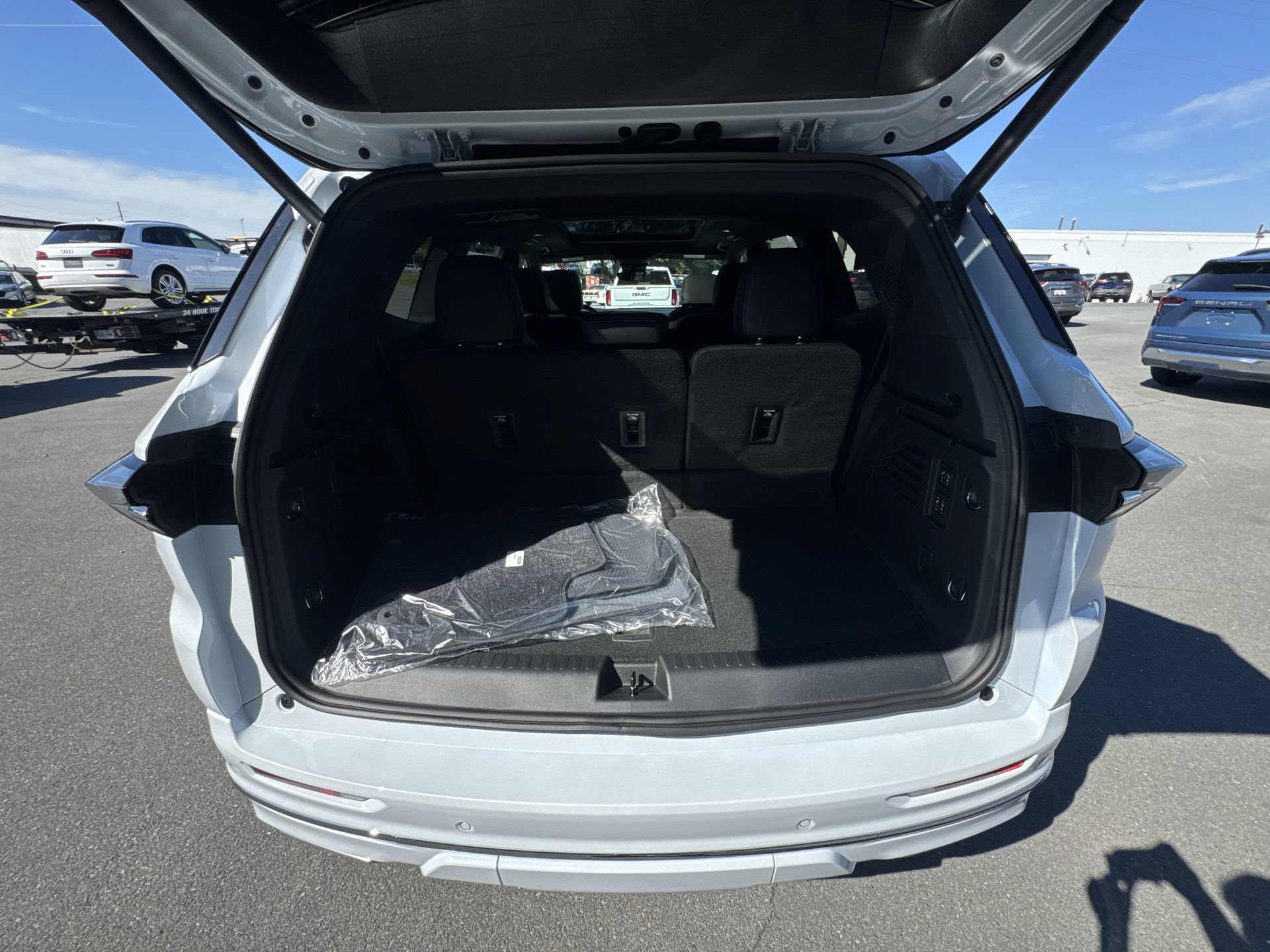 New 2026 Buick Enclave Avenir w/ Super Cruise Package AWD/4WD image 21