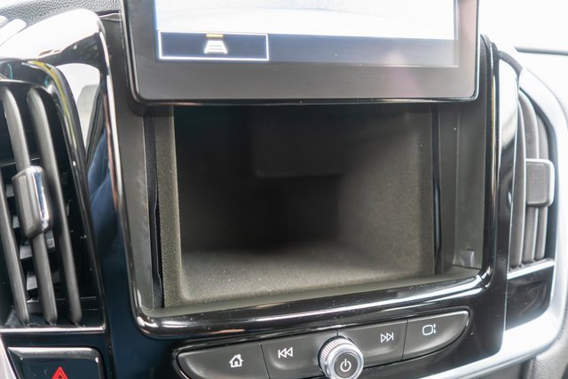 Used 2023 Chevrolet Traverse LT image 29