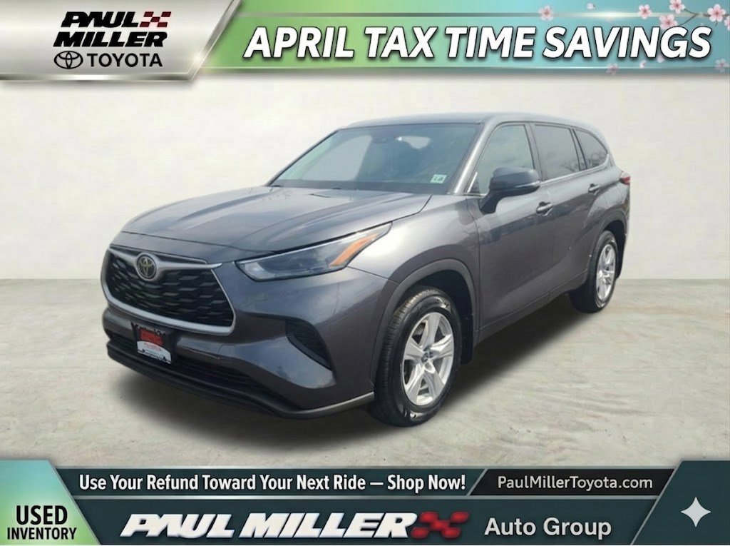 Used 2023 Toyota Highlander L AWD/4WD image 1