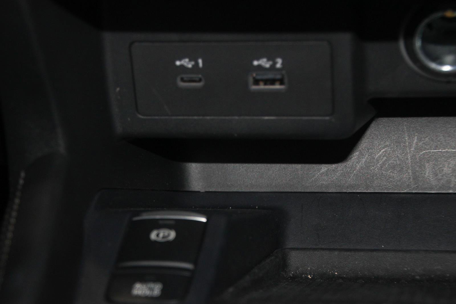 Used 2024 Nissan Kicks SR w/ SR Premium Package image 12
