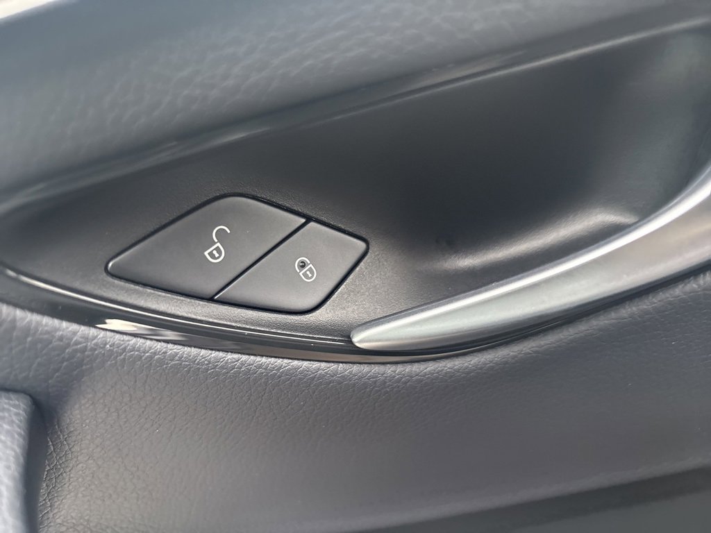 Used 2021 Mercedes-Benz GLC 300 4MATIC image 19