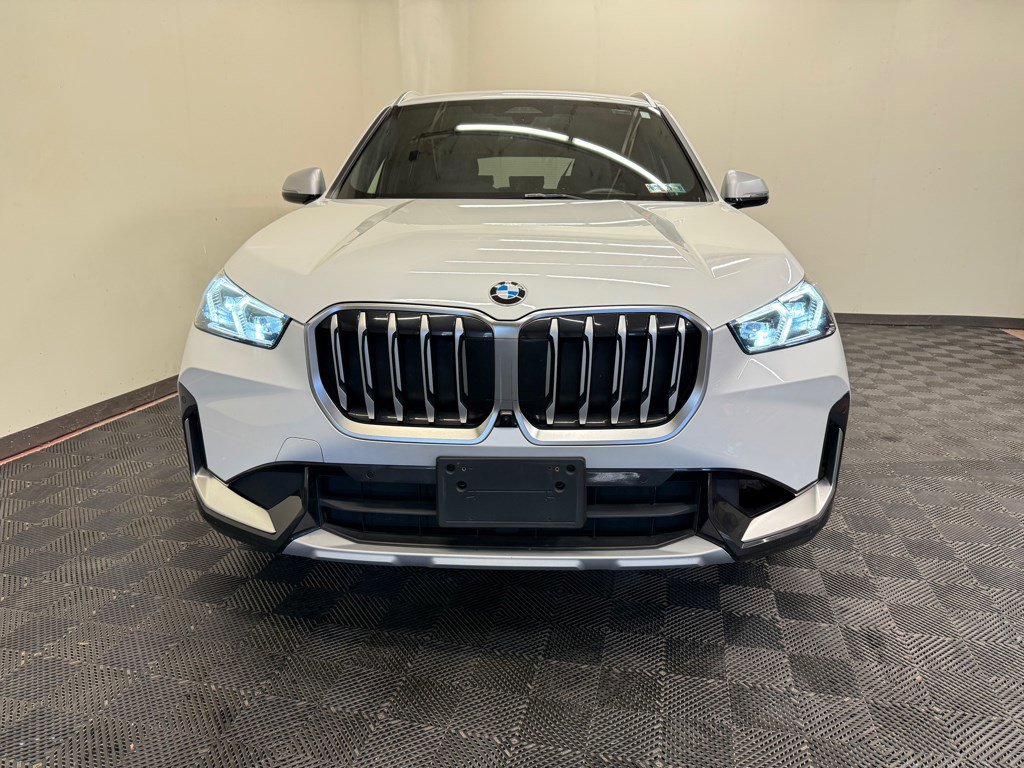 Used 2023 BMW X1 xDrive28i w/ Premium Package AWD/4WD image 3