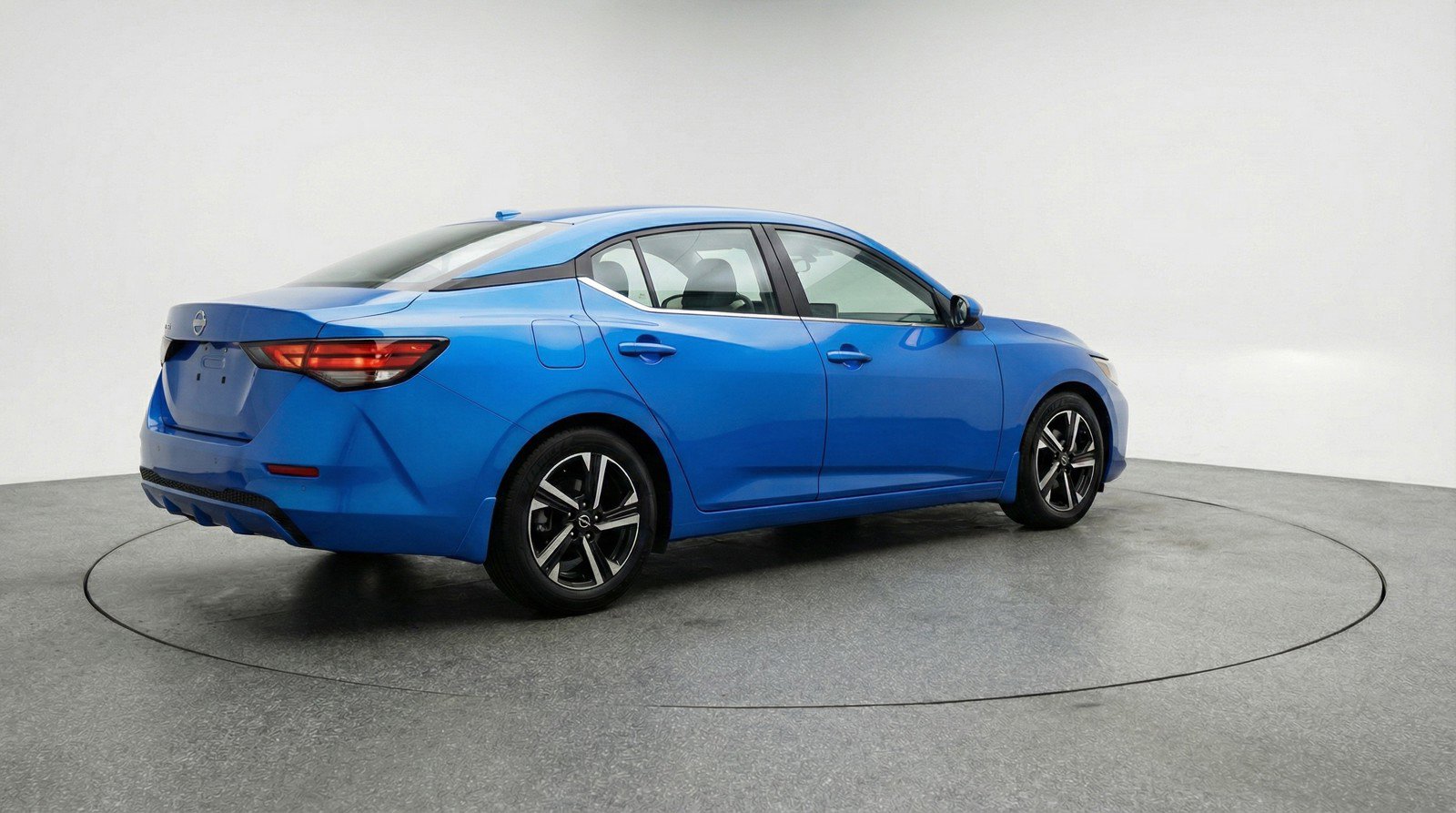 Used 2025 Nissan Sentra SV image 9