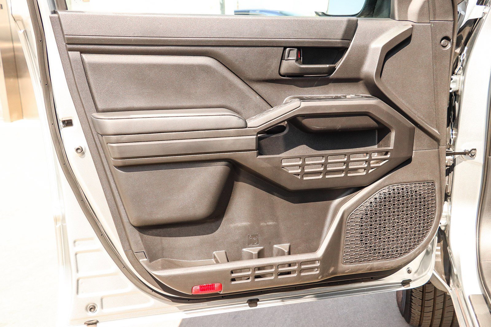 Certified 2026 Toyota Tacoma SR RWD image 21
