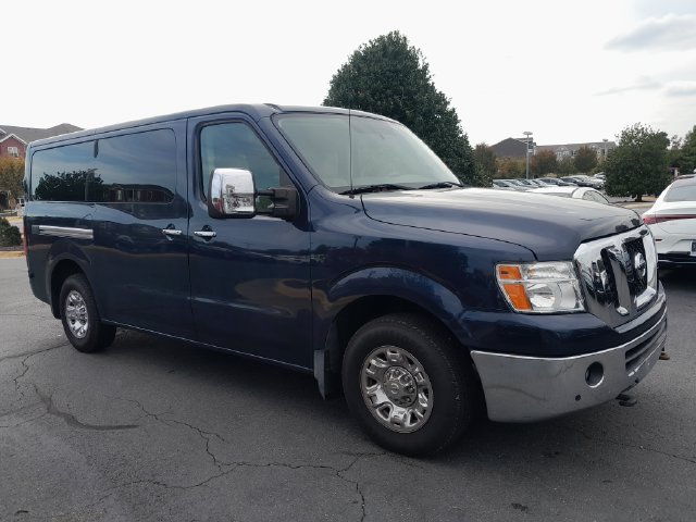 Used 2017 Nissan NV 3500 SL RWD image 1