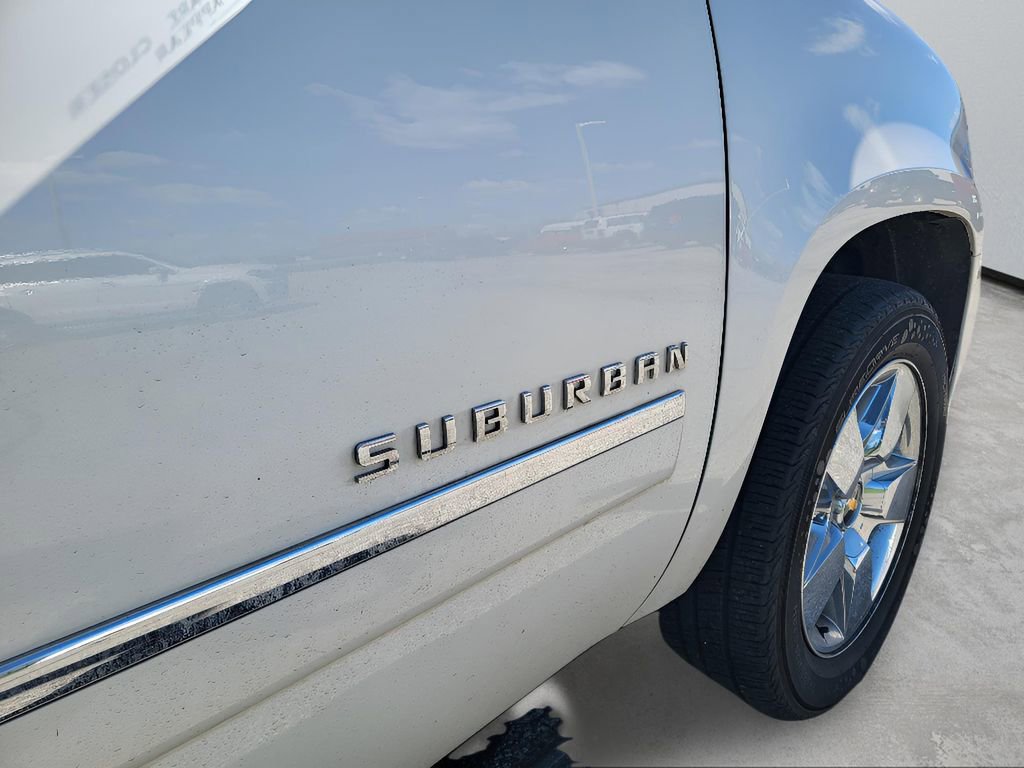 Used 2014 Chevrolet Suburban LTZ image 40