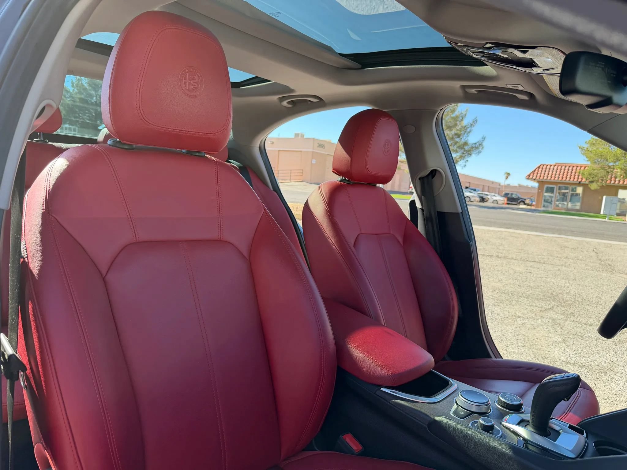 Used 2021 Alfa Romeo Giulia Ti w/ Nero Edizione RWD image 17