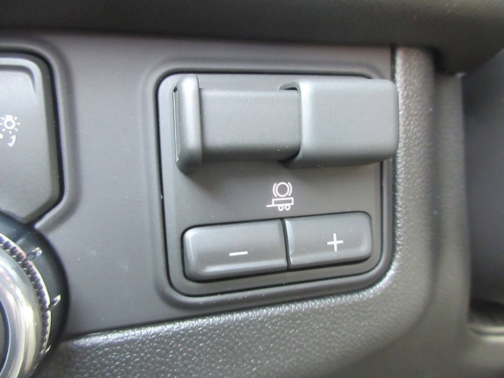 New 2026 GMC Yukon AT4 image 20