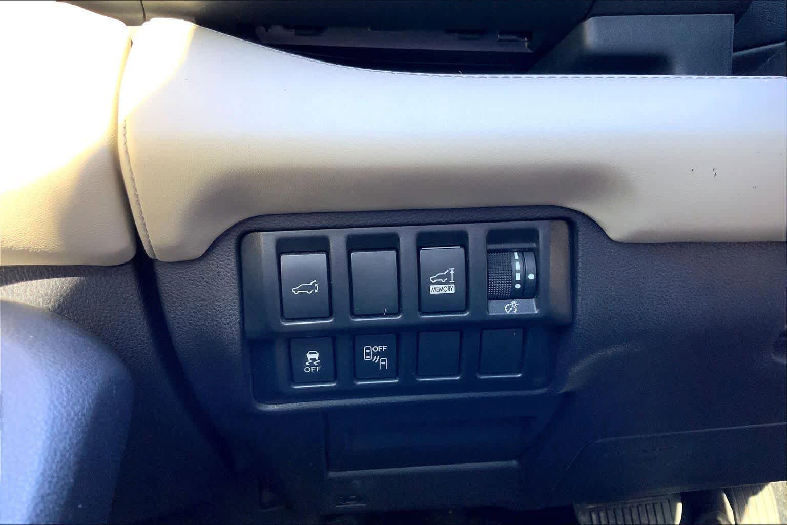 Used 2019 Subaru Ascent Limited w/ Popular Package #3 image 36