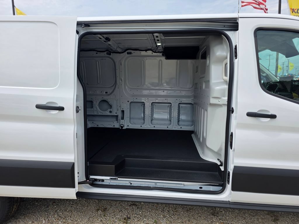New 2026 Ford Transit 250 Low Roof RWD image 19