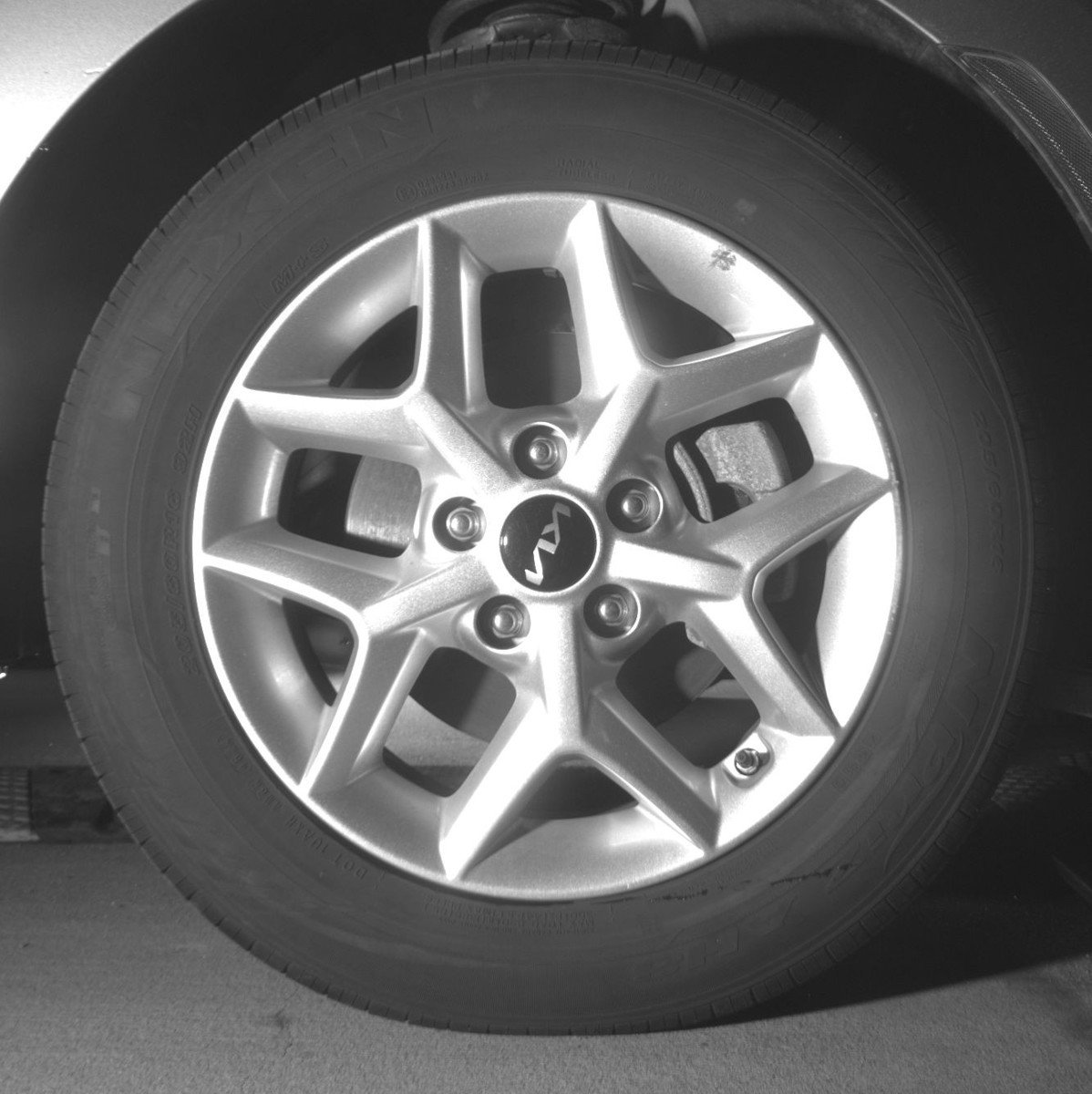 Used 2025 Kia Soul LX w/ LX Technology Package FWD image 13