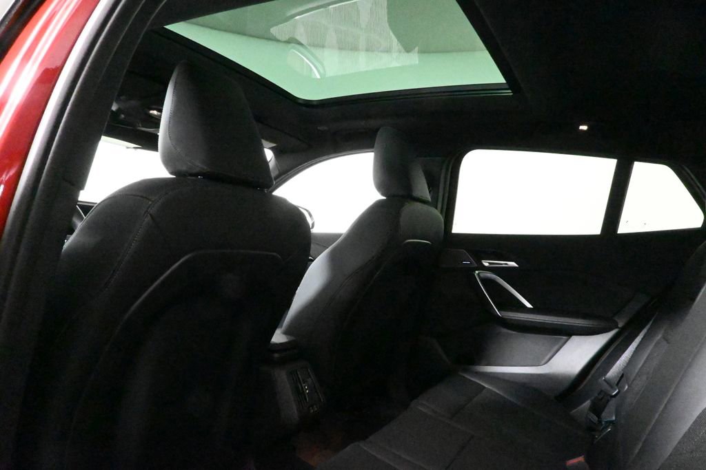 Used 2026 BMW X2 xDrive28i w/ Technology Package image 32