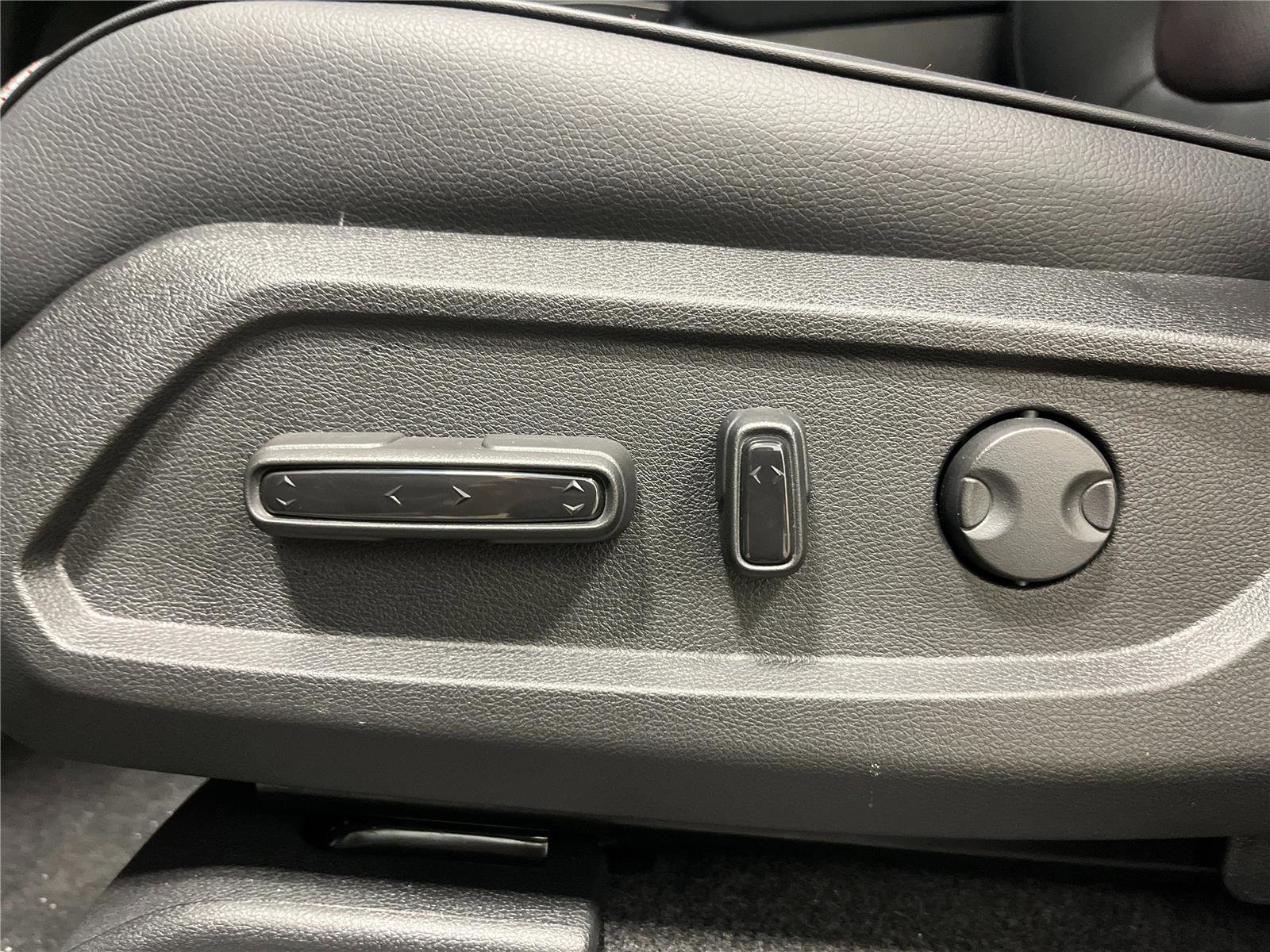 New 2026 Honda Pilot Black Edition image 14