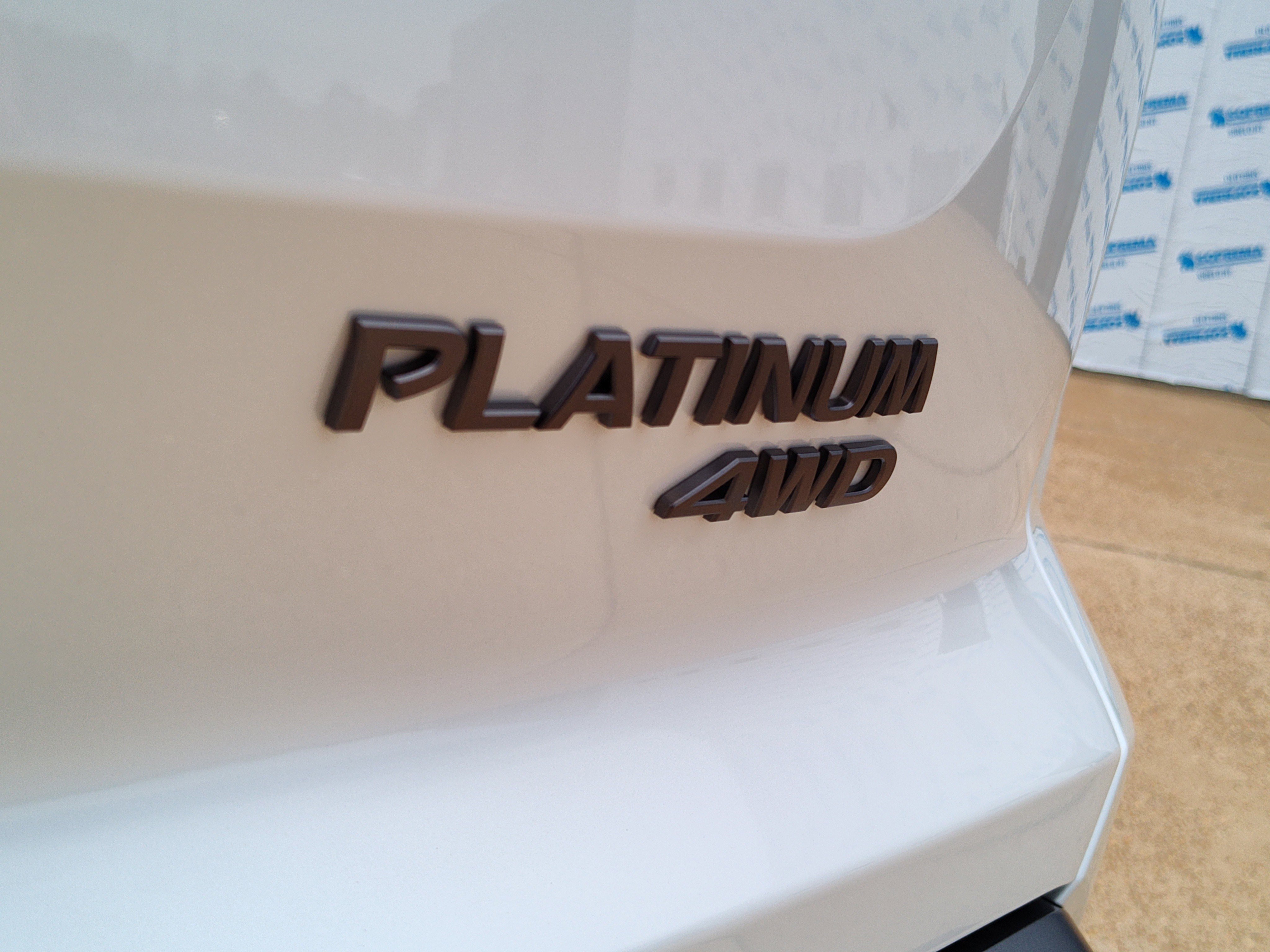 New 2026 Nissan Pathfinder Platinum AWD/4WD image 4
