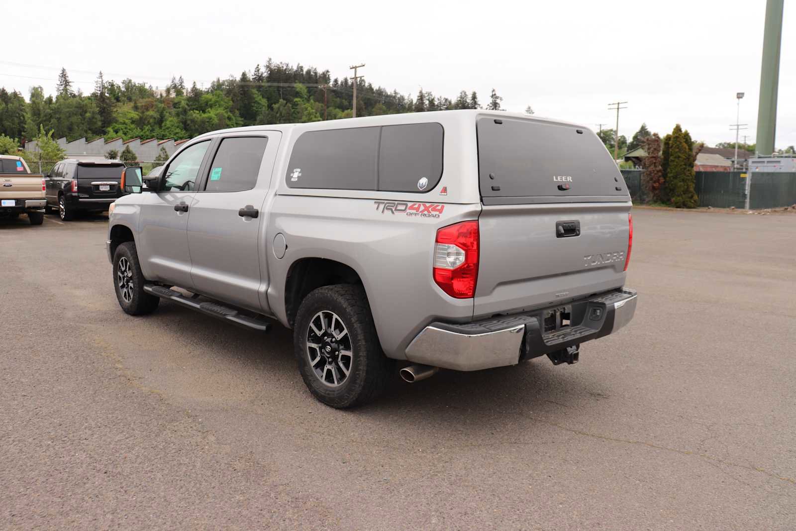 Certified 2016 Toyota Tundra SR5 w/ TRD Off Road Package AWD/4WD image 7