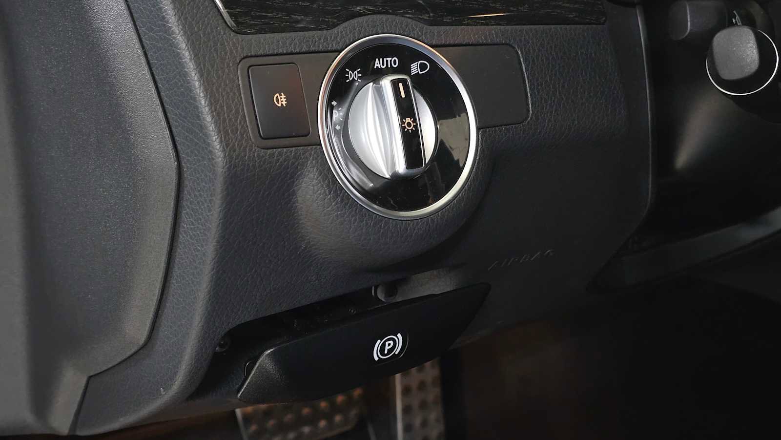 Used 2016 Mercedes-Benz E 400 4MATIC Coupe image 27