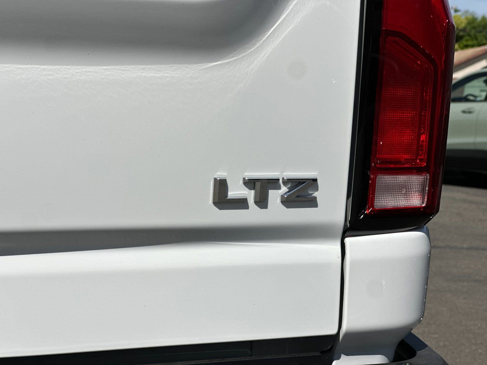 New 2026 Chevrolet Silverado 2500 LTZ w/ LTZ Premium Package AWD/4WD image 32
