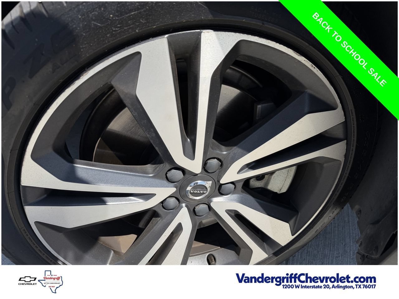 Used 2025 Volvo V60 B5 Cross Country Plus AWD/4WD image 9