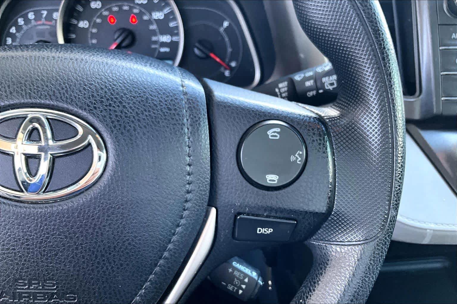 Used 2014 Toyota RAV4 LE FWD image 23