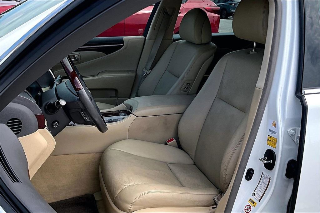 Used 2009 Lexus LS 460 RWD image 36