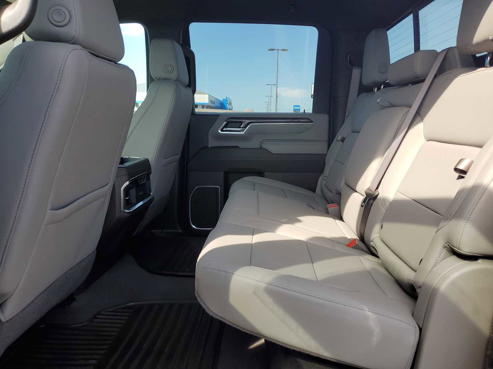 New 2026 Chevrolet Silverado 3500 LTZ w/ LTZ Premium Package AWD/4WD image 13