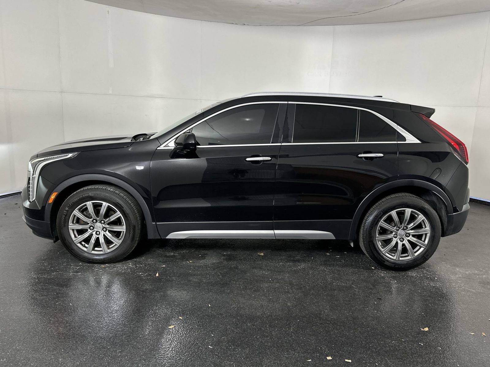 Used 2019 Cadillac XT4 Premium Luxury image 8