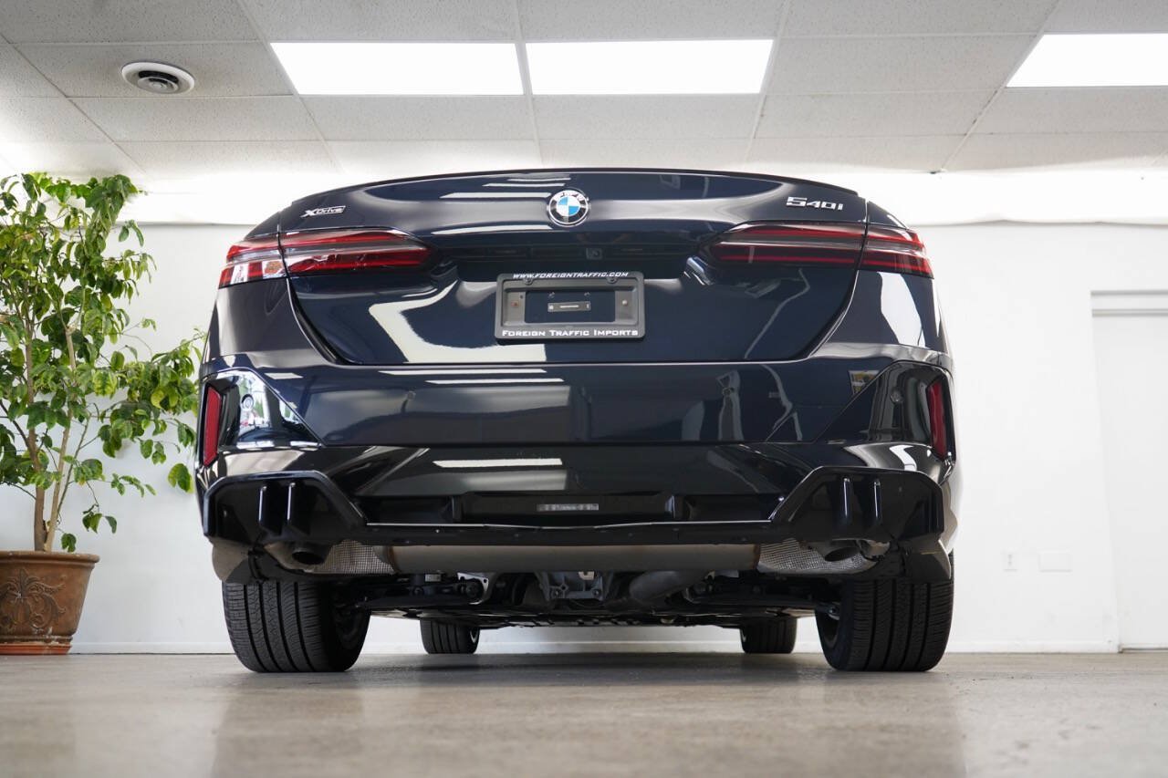 Used 2026 BMW 540i xDrive AWD/4WD image 28