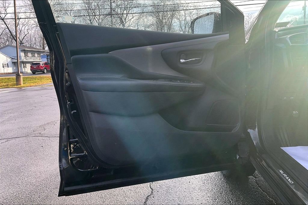 Used 2024 Nissan Murano SV w/ SV Midnight Edition Package image 22