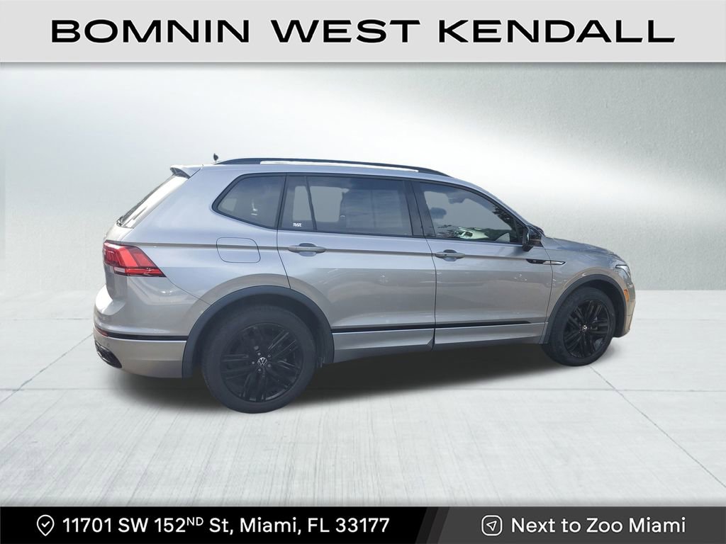 Used 2022 Volkswagen Tiguan SE R-Line image 8