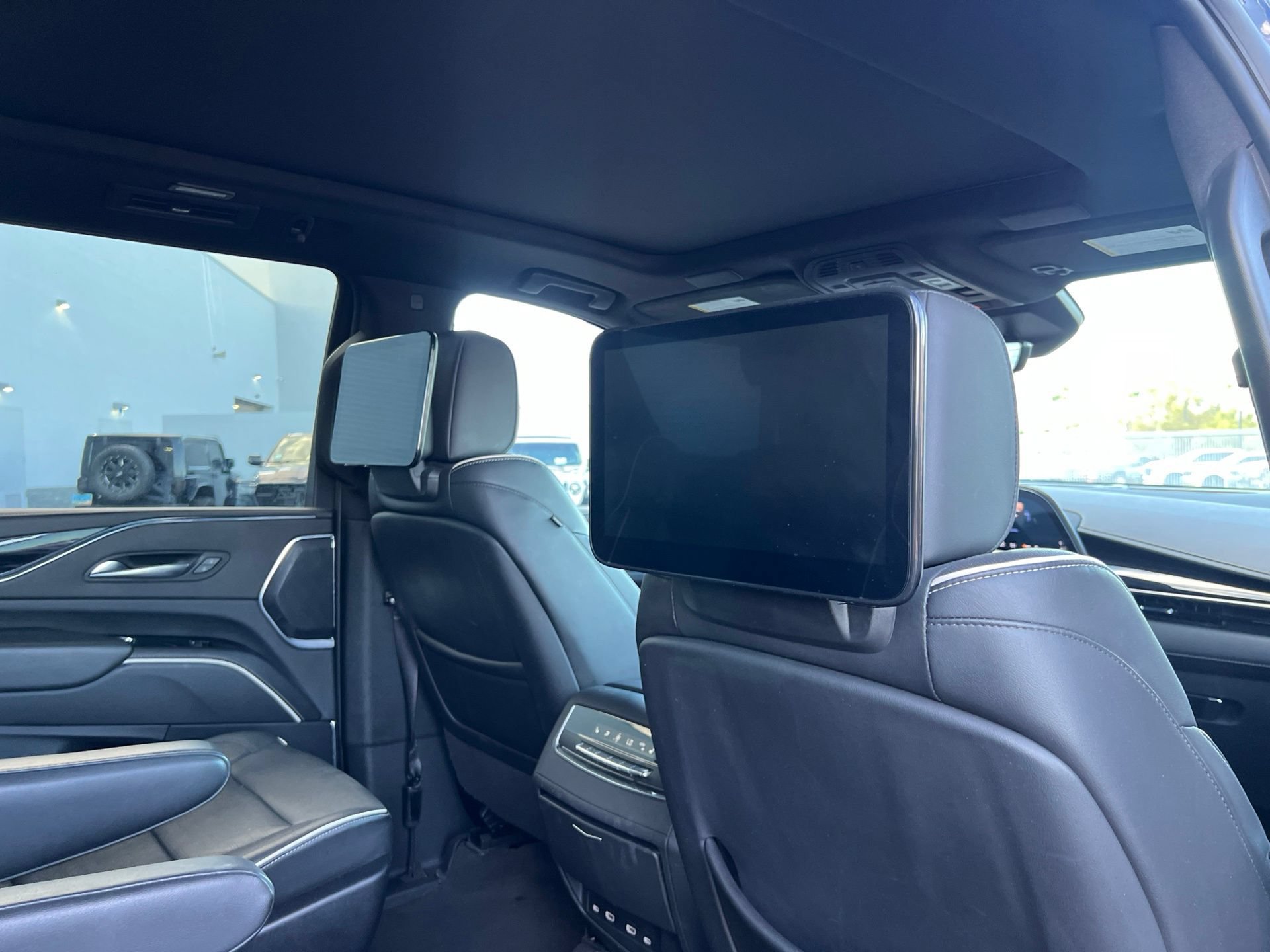 Used 2023 Cadillac Escalade Sport AWD/4WD image 22