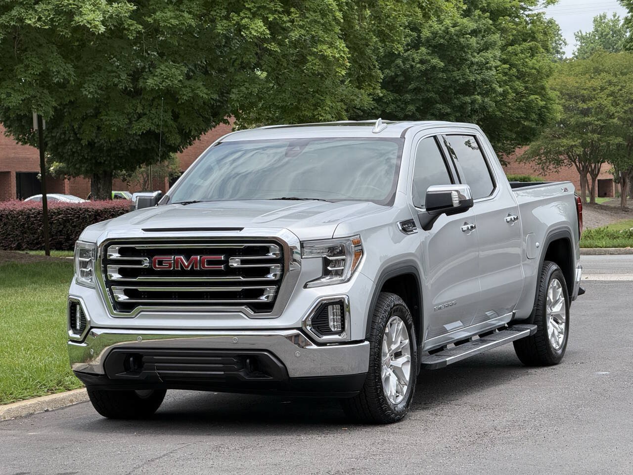 Used 2019 GMC Sierra 1500 SLT w/ SLT Premium Plus Package AWD/4WD image 2