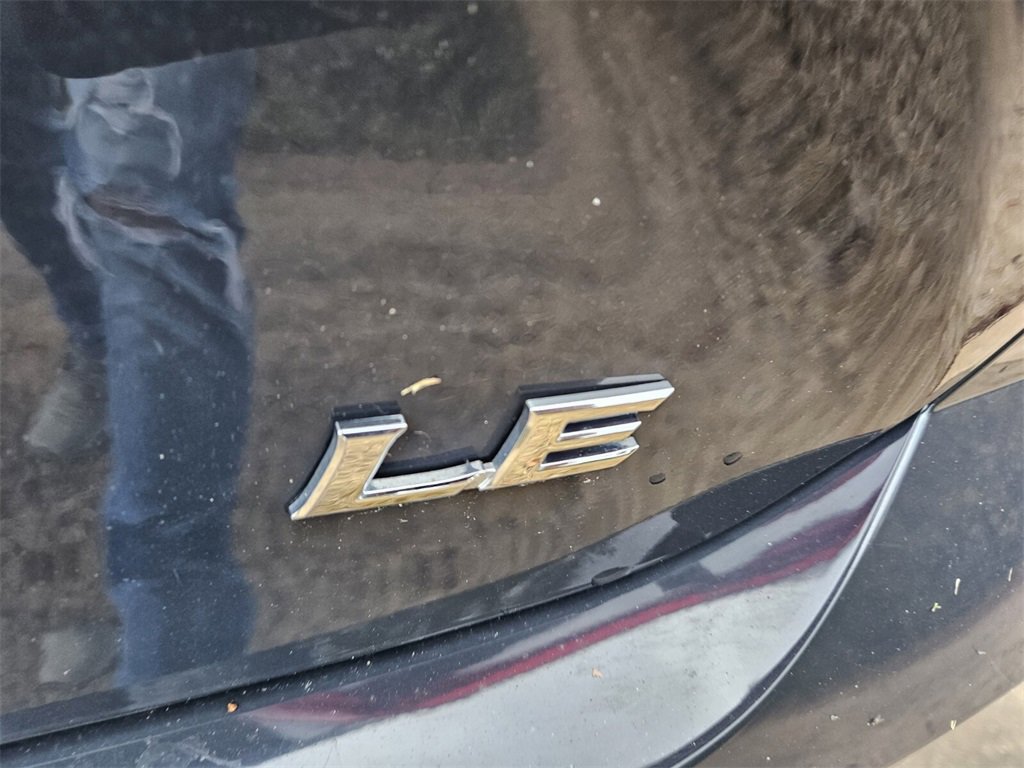 Used 2025 Toyota Camry LE image 9