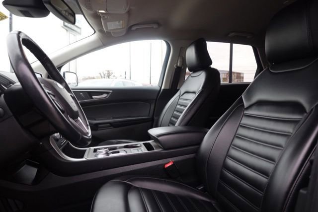 Used 2023 Ford Edge SEL image 12