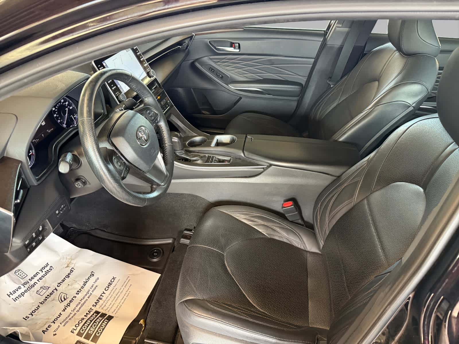Used 2022 Toyota Avalon Limited w/ Advanced Safety Package FWD image 11