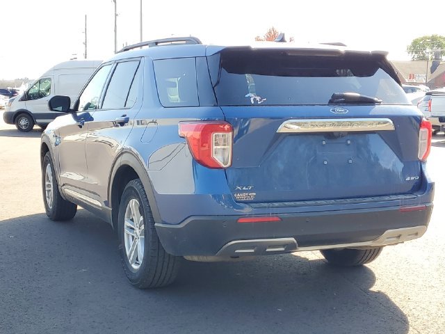 Used 2021 Ford Explorer XLT w/ Equipment Group 202A AWD/4WD image 3