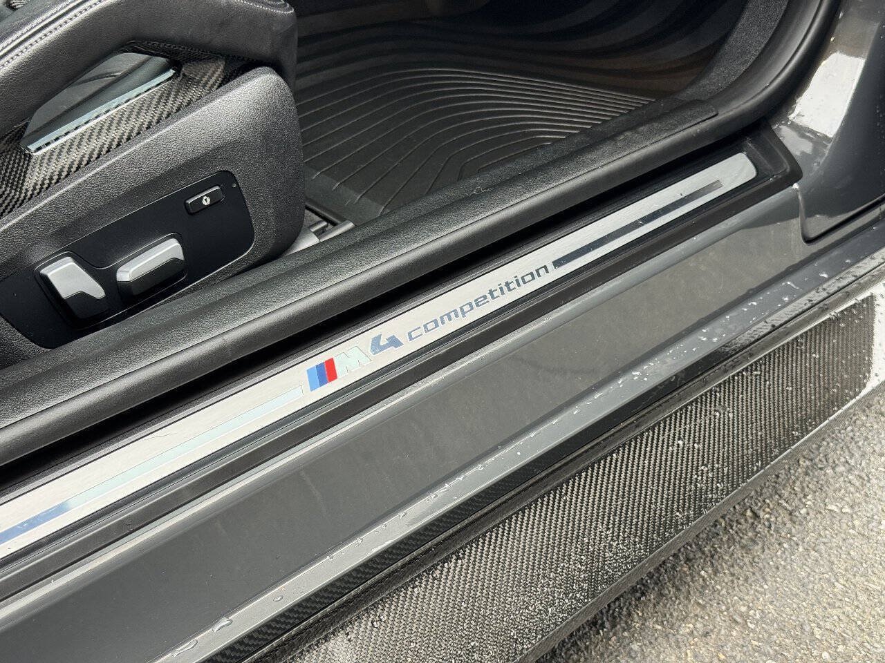 Used 2021 BMW M4 Competition w/ M Carbon Exterior Package RWD image 25