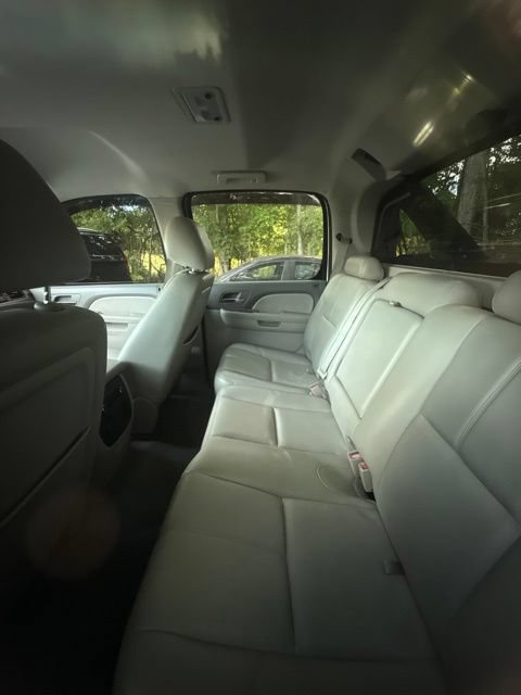 Used 2011 Chevrolet Avalanche LT w/ Luxury Package AWD/4WD image 10