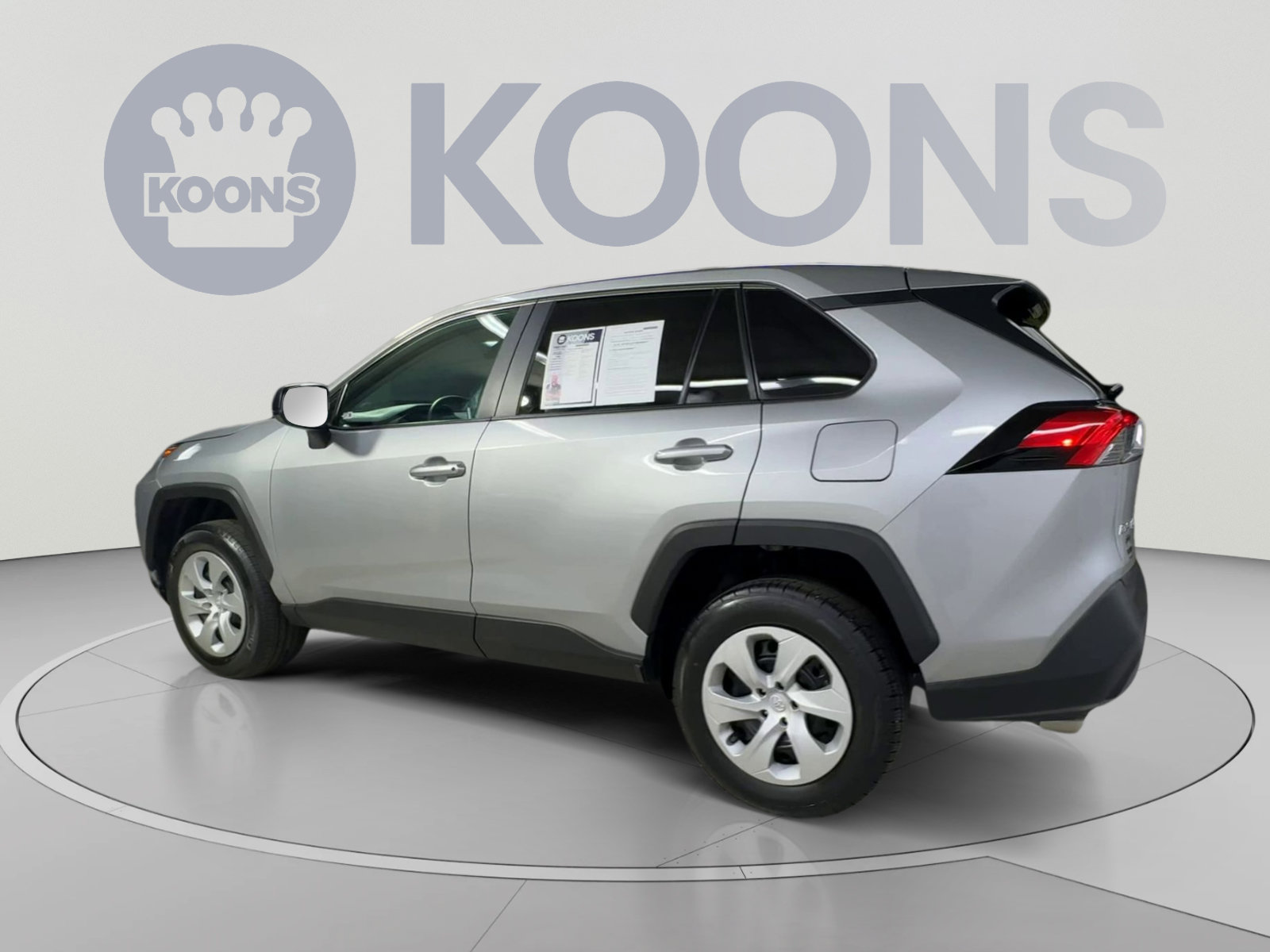 Used 2025 Toyota RAV4 LE AWD/4WD image 8